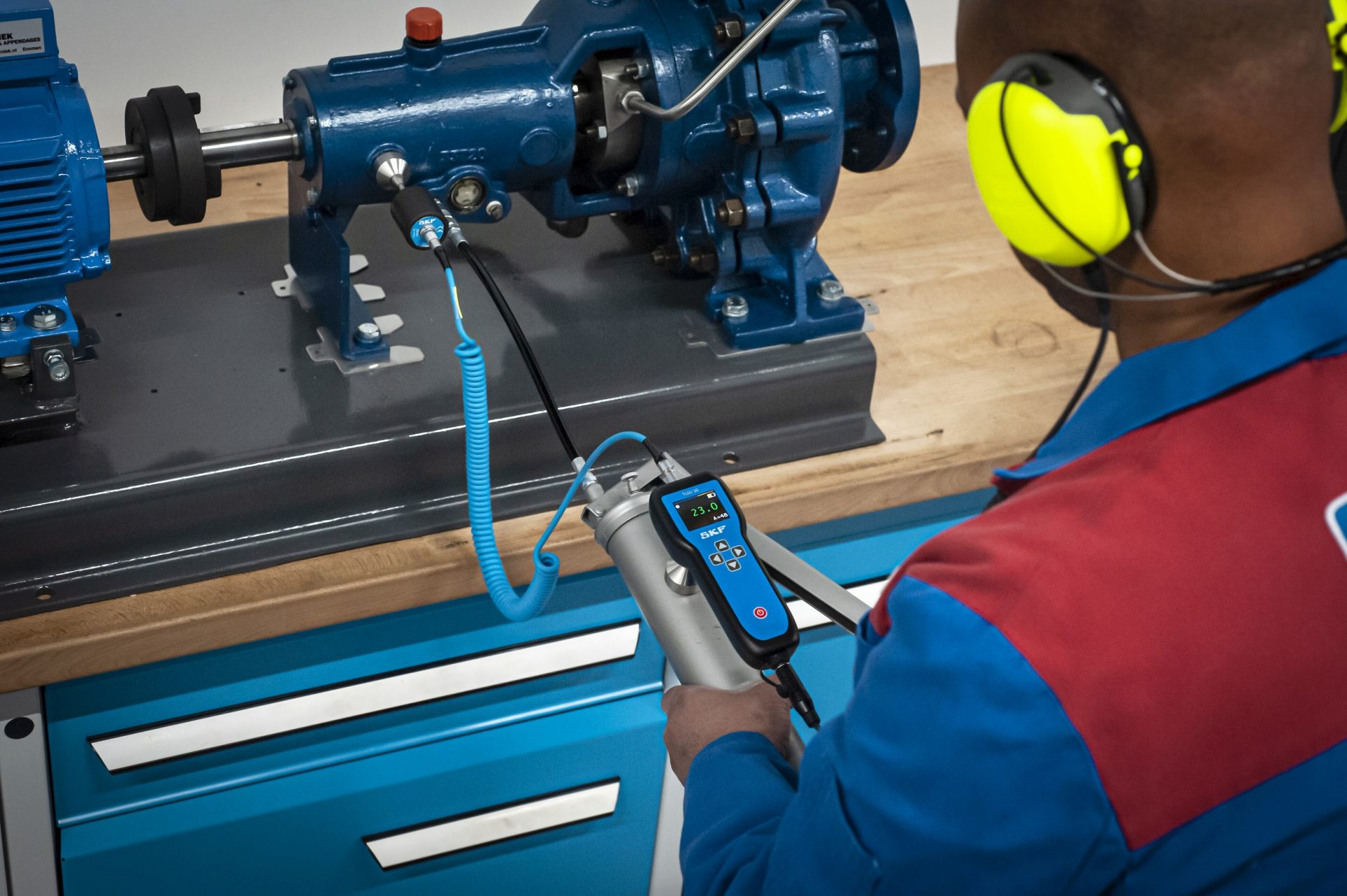 Extend the life of bearings through accurate lubrication using