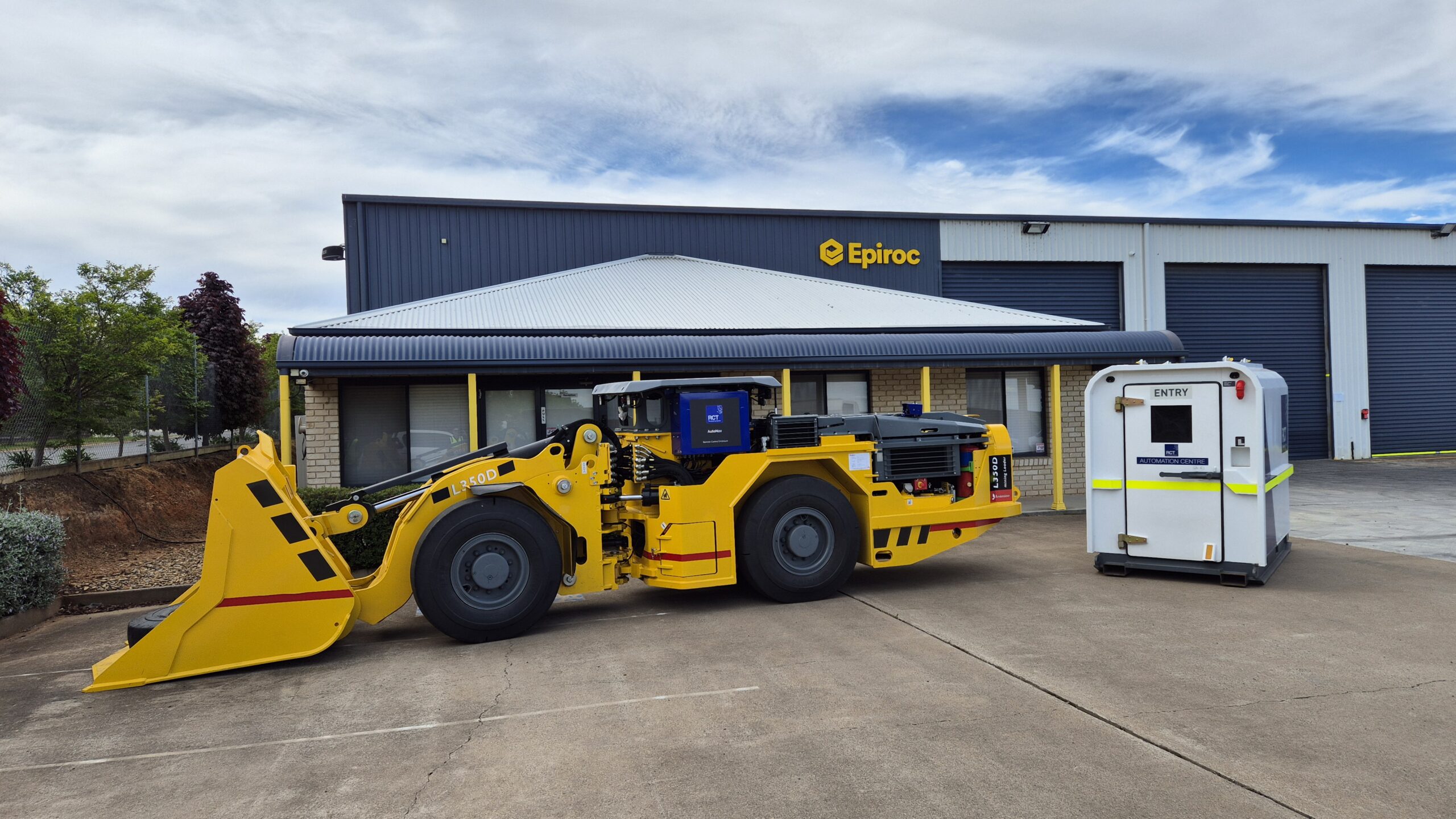 Telemine BRINGING ARAMINE AUTONAV TELE LOADER TO LIFE AT REWARD GOLD MINE - Sub ...